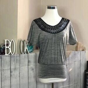 izByer XS Embellished Neckline Short Sleeve Blouse